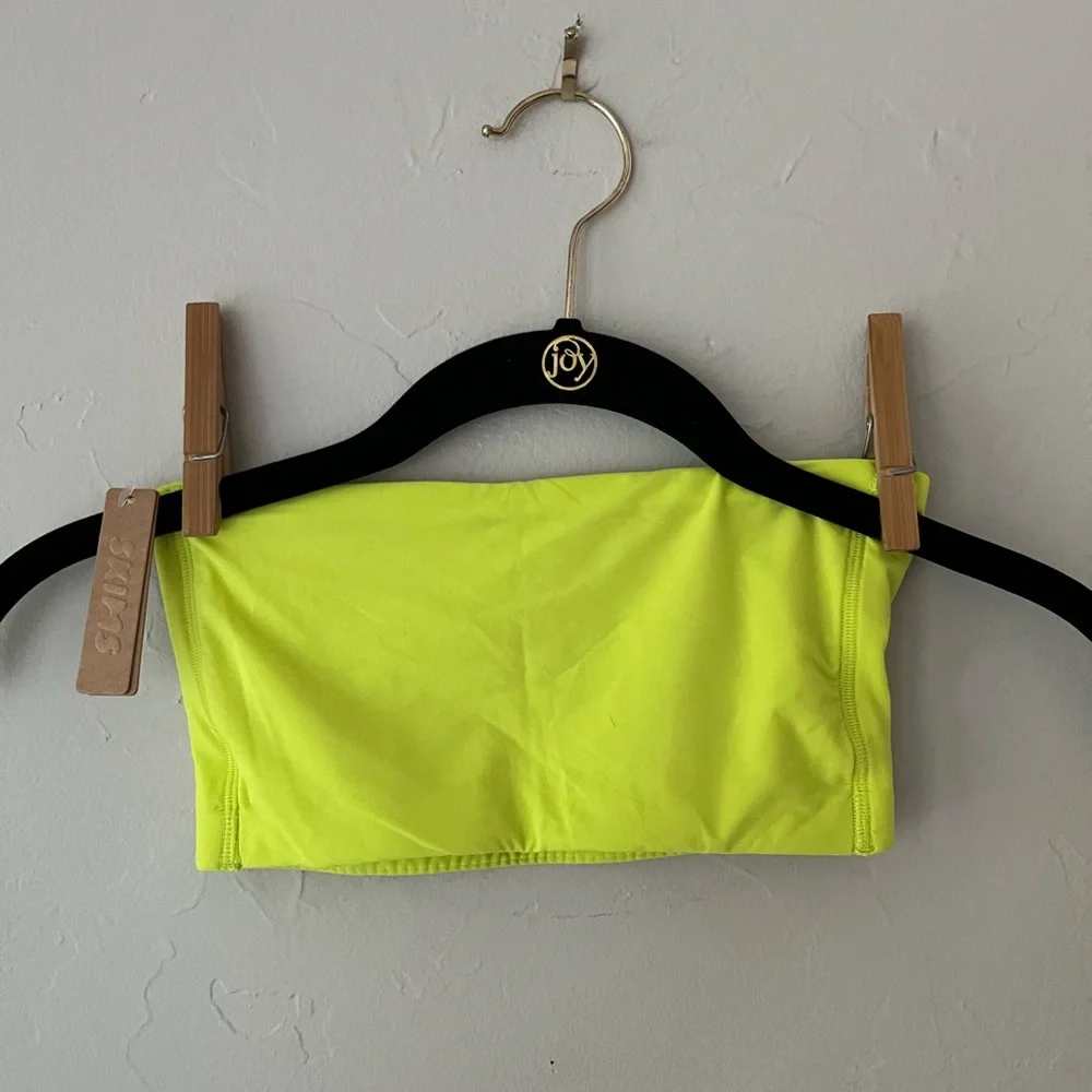 💚RARE SKIMS FITS EVERYBODY BANDEAU BRALETTE IN NEON LIME XXS - Picture 2 of 4